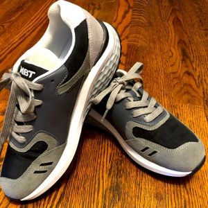 WOMEN'S SOHO 1996 IN BLACK/GREY SENSOR